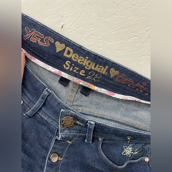 Desigual Yes! Denim Embroidered Button Fly Jeans, Size 28 (see measurements) - Picture 5 of 8
